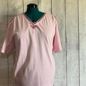 252 V-neck tee with lace accents, open shoulders, and heart button